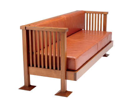 Frank Lloyd Wright&reg; Settle