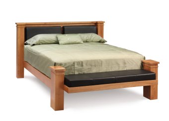 21AC Bed with Footboard Bench