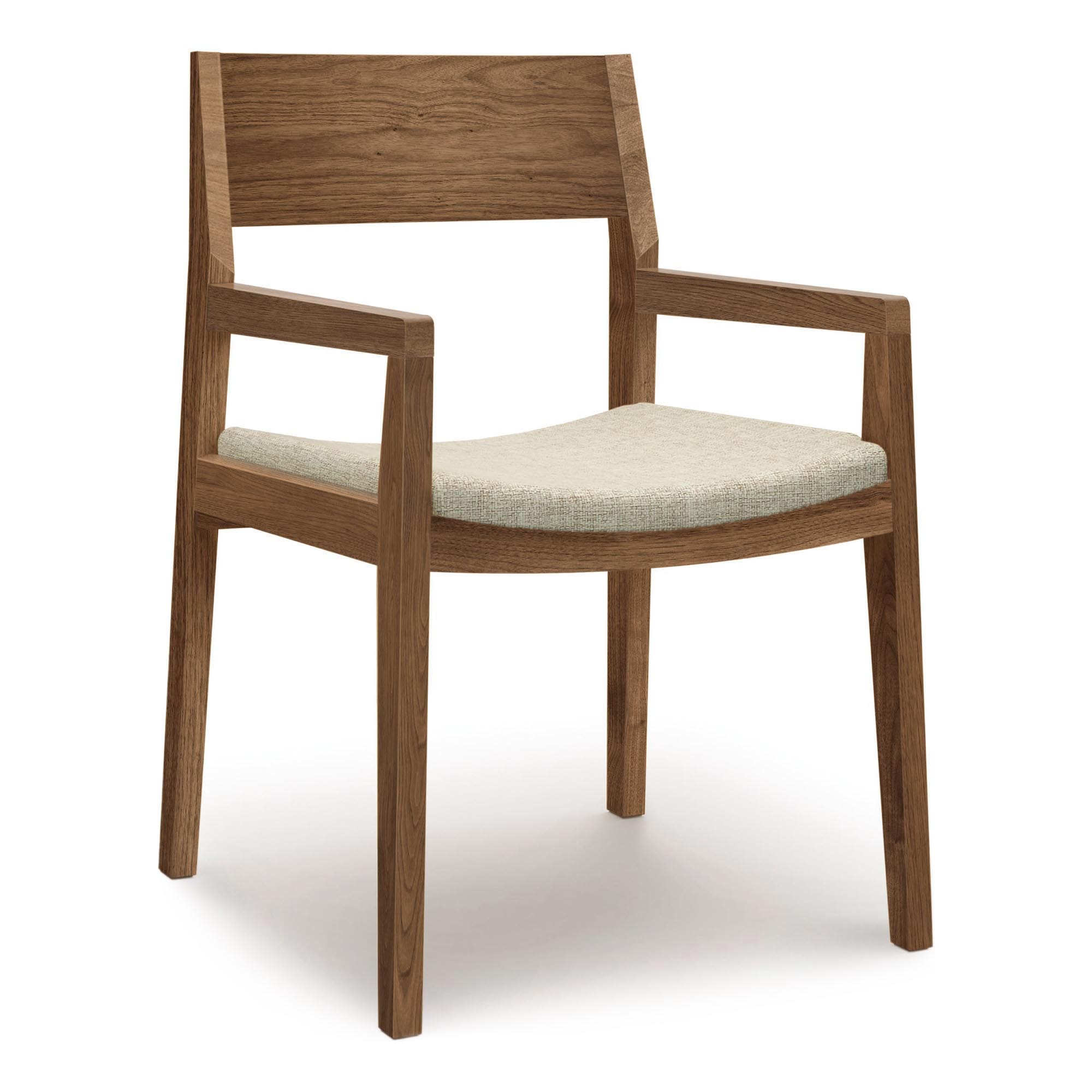 IsoArmchairWalnut_mtt6y5