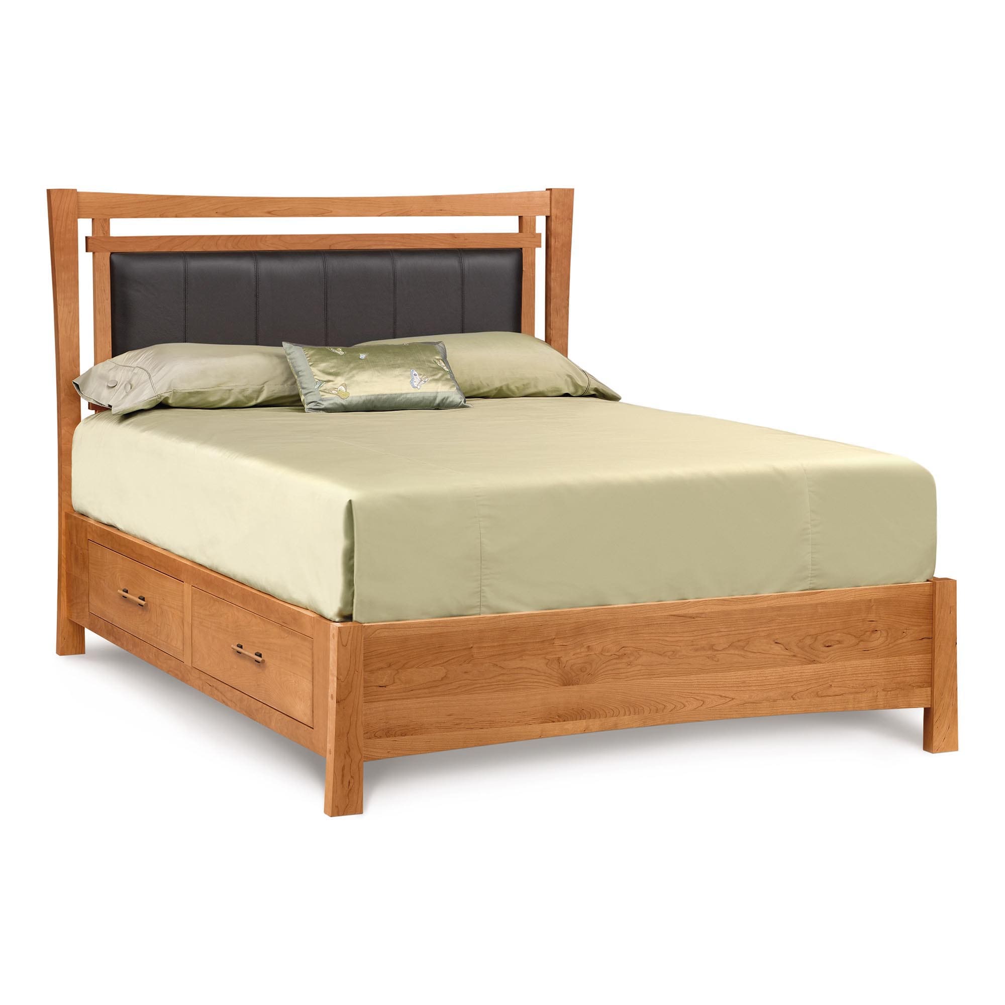 MontereyStorageBedLeatherPanel_rzxkig